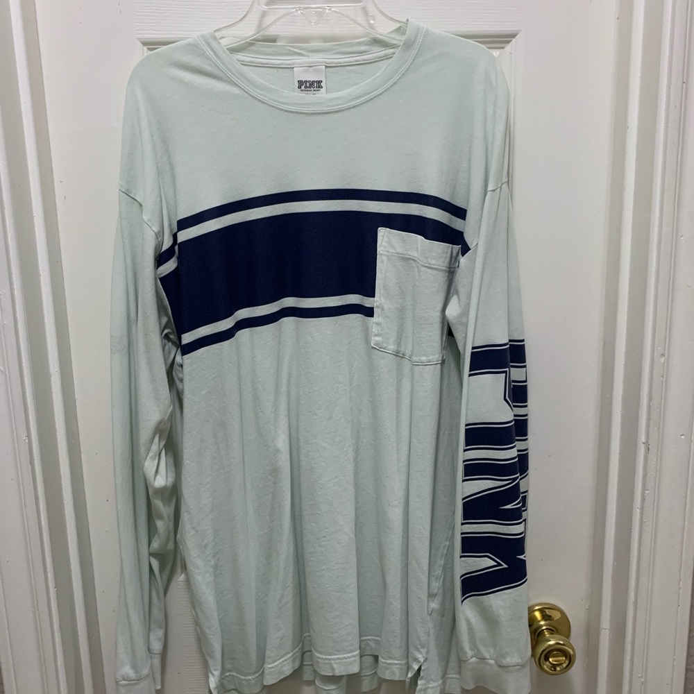 Women’s MediuM VS PINK long sleeve